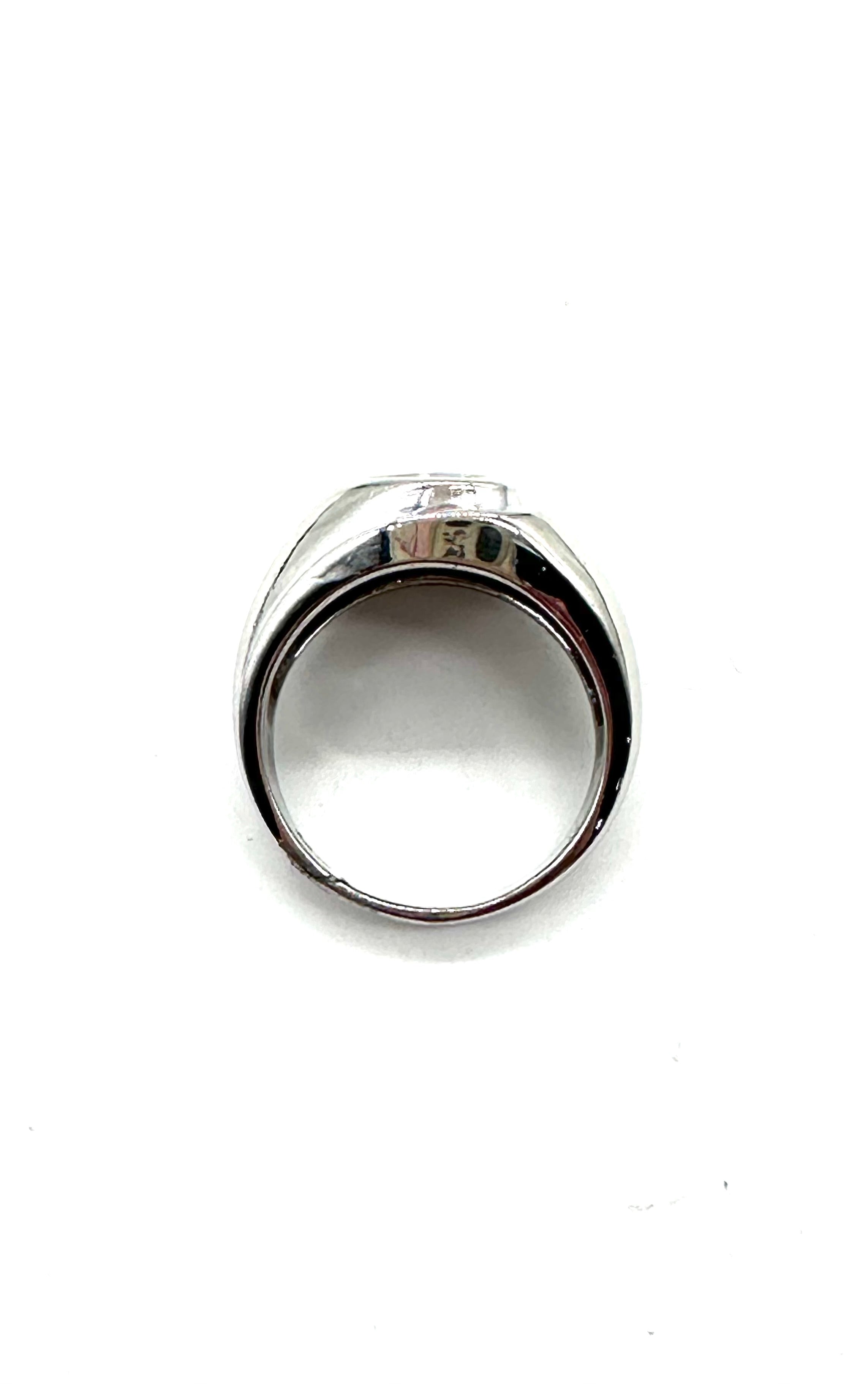 Double pear shaped diamond bypass ring